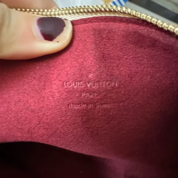 Rare, authentic Louis Vuitton multi-colored pouchette in excellent condition. - Picture 5 of 7